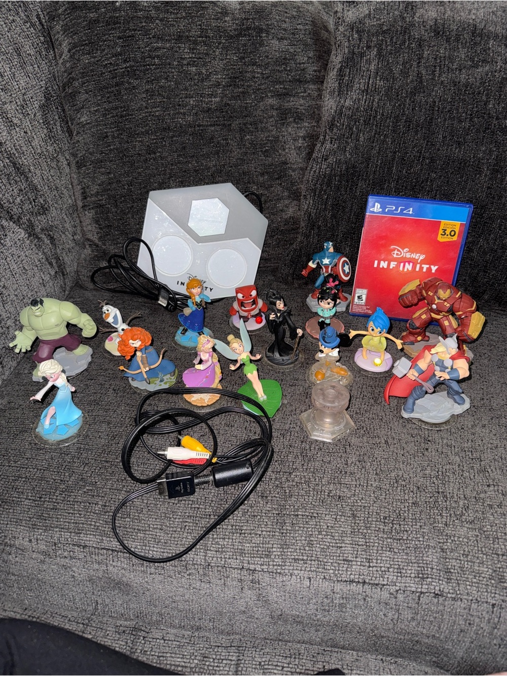 Disney Infinity PS4 Game Lot of 15 Figures + Game Portal + Crystal & AV Cable